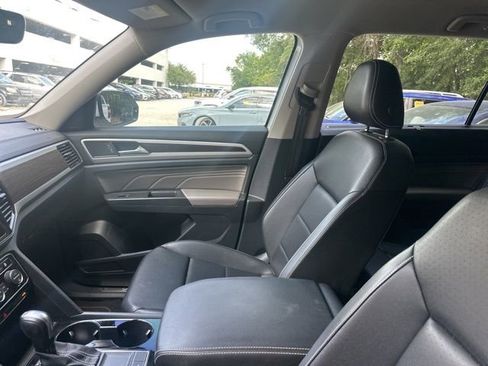Used 2023 Volkswagen Atlas SE FWD image 17