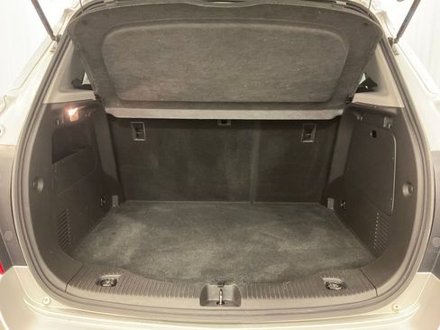 Used 2020 Chevrolet Trax LT w/ LT Convenience Package image 34