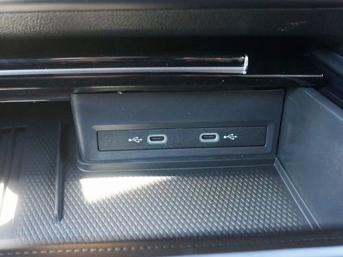 New 2026 Volkswagen Atlas Cross Sport SEL R-Line AWD/4WD image 19