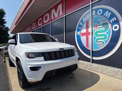 Used 2020 Jeep Grand Cherokee Altitude