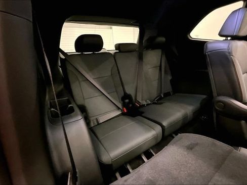 Used 2025 GMC Acadia AT4 w/ Luxury Package AWD/4WD image 33