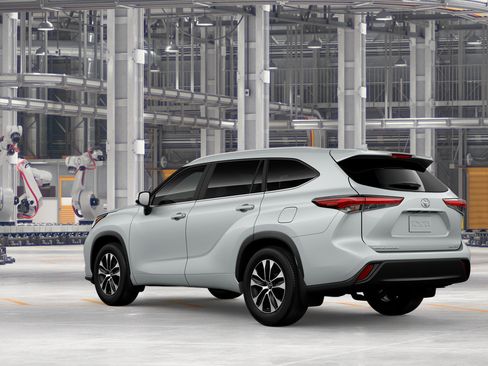 New 2026 Toyota Highlander XLE AWD/4WD image 8