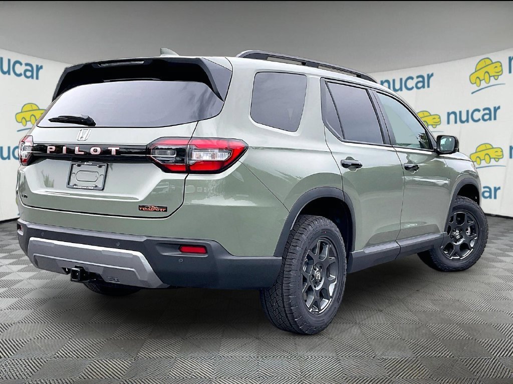 New 2026 Honda Pilot TrailSport image 7