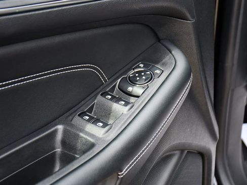 Used 2024 Ford Edge Titanium w/ Equipment Group 301A AWD/4WD image 25