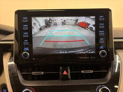 Used 2020 Toyota Corolla XLE image 29