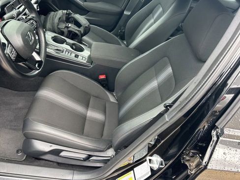 Used 2025 Honda Civic Sport image 16