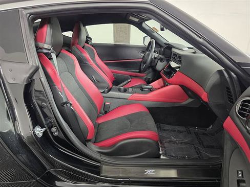Used 2024 Nissan Z Performance w/ Floor Mat Package RWD image 13
