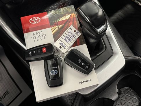 Used 2019 Toyota RAV4 XSE AWD/4WD image 39