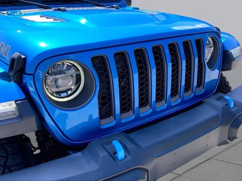 Used 2022 Jeep Wrangler Unlimited Rubicon 4xe AWD/4WD image 30