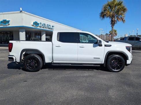 Used 2023 GMC Sierra 1500 Elevation image 3