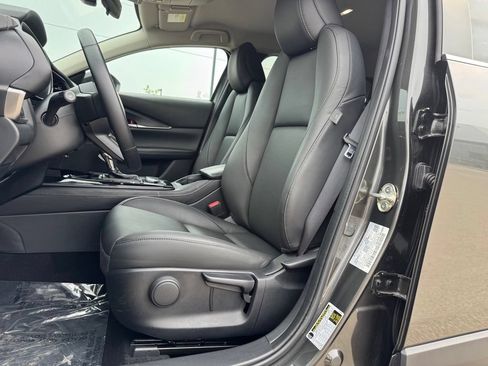 Certified 2025 MAZDA CX-30 AWD 2.5 S w/ Select Sport Pkg image 6