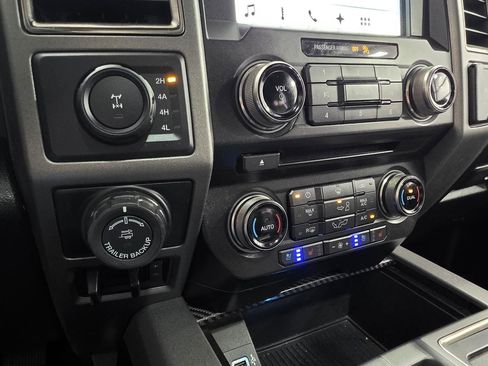 Used 2018 Ford F150 Raptor w/ Equipment Group 802A Luxury AWD/4WD image 21