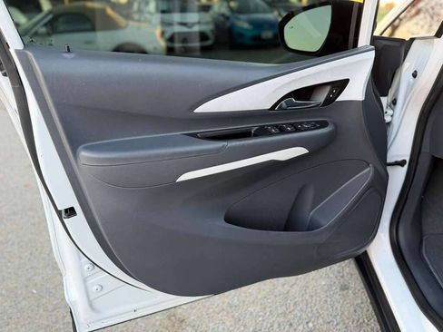 Used 2019 Chevrolet Bolt LT image 7