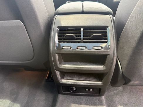 Used 2025 BMW X5 sDrive40i w/ M Sport Package RWD image 31