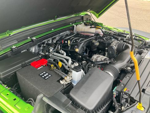 Used 2025 Jeep Wrangler Unlimited Sport AWD/4WD image 24