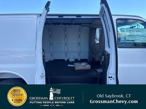 New 2026 Chevrolet Express 2500 w/ Driver Convenience Package RWD image 14