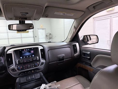 Used 2014 GMC Sierra 1500 SLT w/ SLT Crew Cab Value Package AWD/4WD image 30
