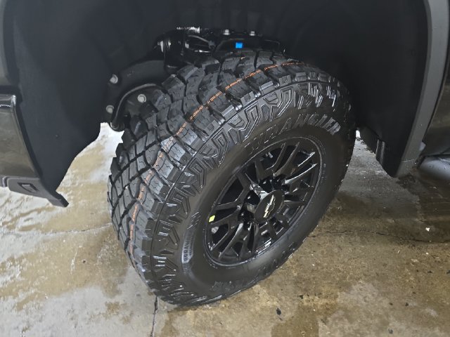 New 2026 Chevrolet Silverado 2500 ZR2 AWD/4WD image 34