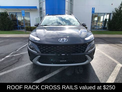 Used 2023 Hyundai Kona SEL AWD/4WD image 2