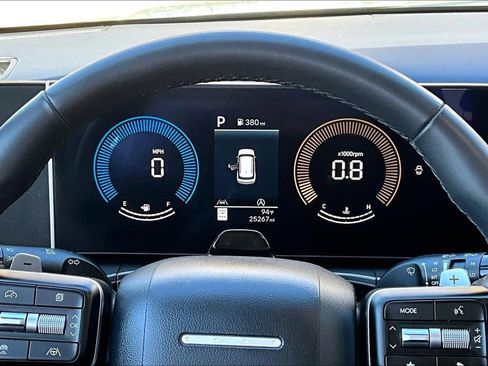 Certified 2025 Hyundai Santa Fe SEL image 13