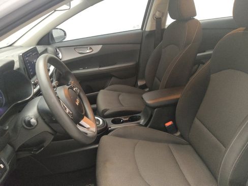 Used 2023 Kia Forte LXS FWD image 17