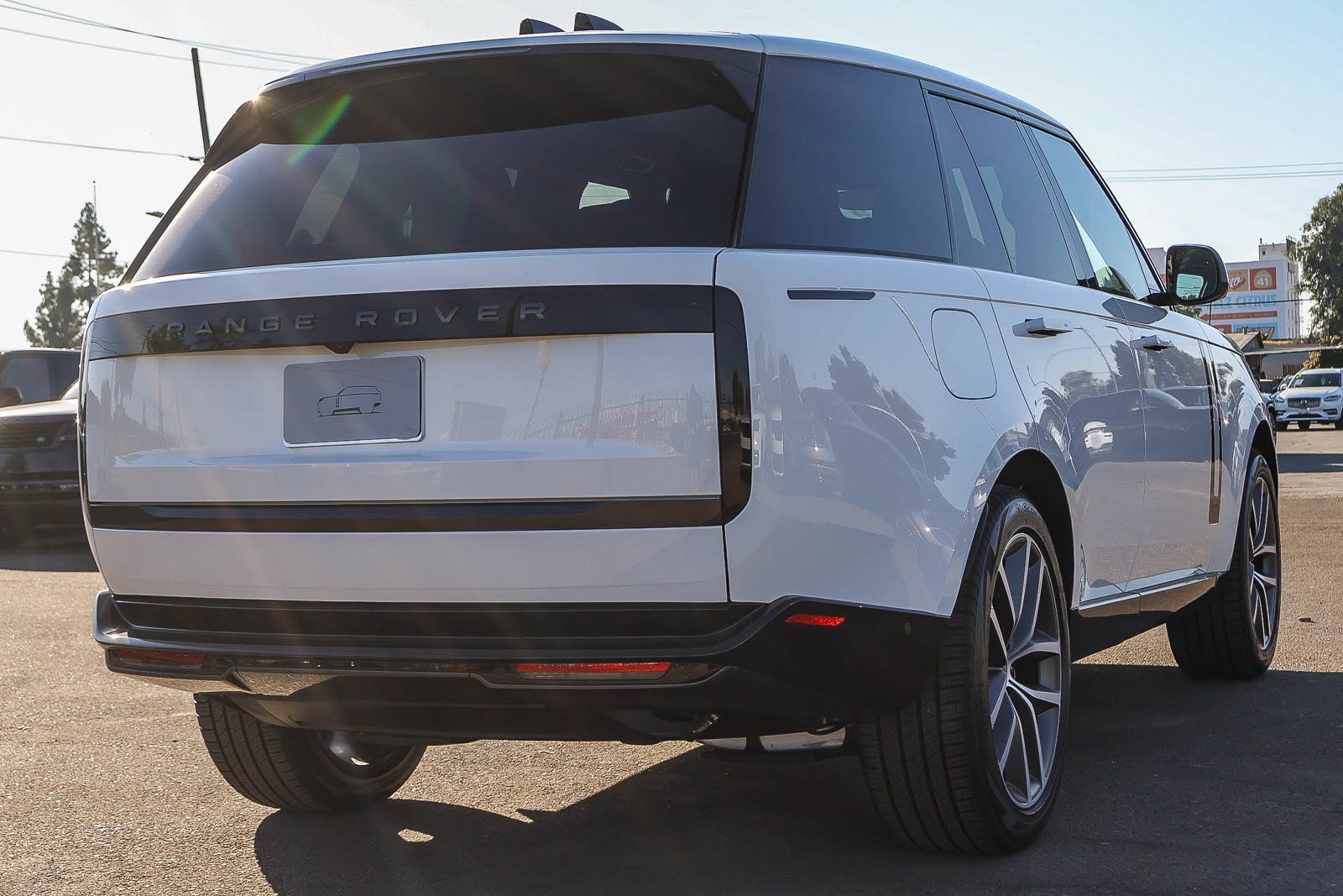 New 2026 Land Rover Range Rover SE AWD/4WD image 5