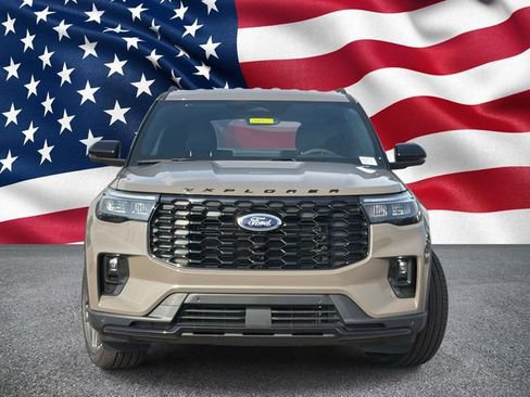 New 2026 Ford Explorer ST-Line w/ ST-Line Street Pack RWD image 3