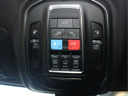 New 2025 Jeep Grand Cherokee Summit image 20