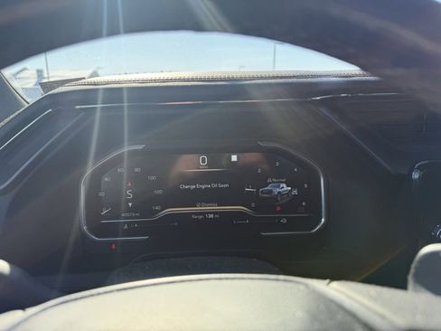 Used 2023 GMC Sierra 1500 AT4 w/ AT4 Premium Package image 11