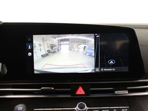 Used 2024 Hyundai Elantra Blue image 20