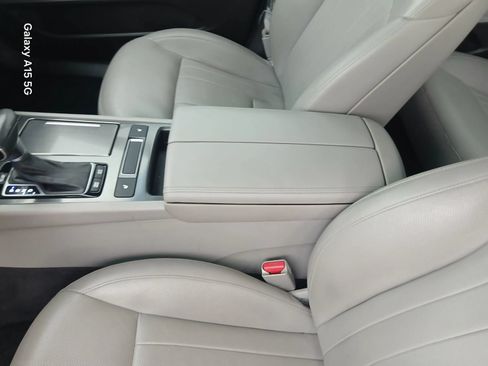 Used 2018 Genesis G80 3.8 RWD image 8