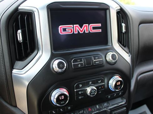 Used 2021 GMC Sierra 1500 SLT w/ SLT Convenience Package AWD/4WD image 36