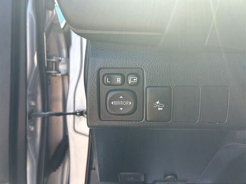 Used 2017 Toyota Corolla iM w/ Carpet Mat Package FWD image 17