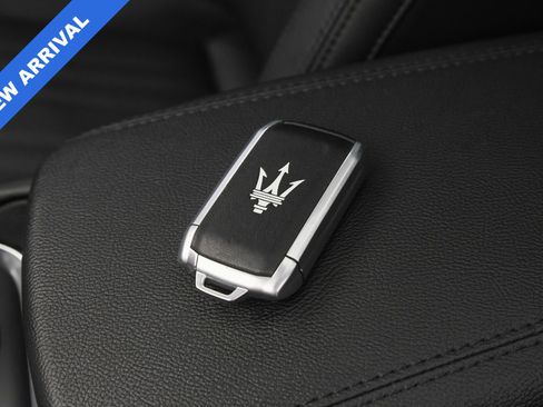 Used 2023 Maserati Grecale GT image 21