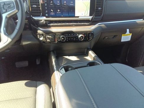 New 2026 Chevrolet Silverado 2500 LT w/ Trail Boss Package AWD/4WD image 15