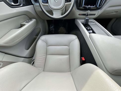 Certified 2023 Volvo XC60 B5 Plus w/ Climate Package image 14