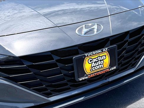 Used 2023 Hyundai Elantra SE FWD image 27