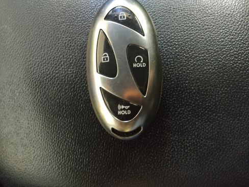 Used 2024 Hyundai Elantra SEL FWD image 32