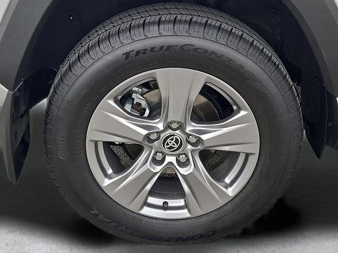 Used 2022 Toyota RAV4 XLE image 8