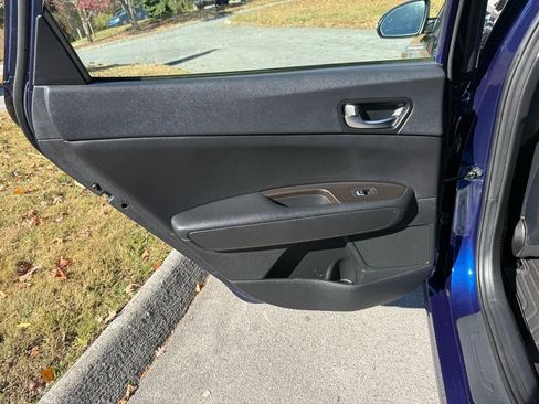 Used 2020 Kia Optima Premium image 32