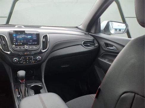 Used 2023 Chevrolet Equinox RS image 12