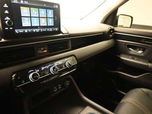 Certified 2025 Honda Pilot EX-L image 30
