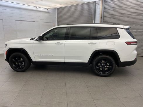 New 2025 Jeep Grand Cherokee L Limited w/ Black Appearance Package RWD image 5