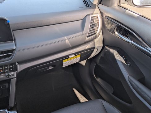 New 2026 Kia Seltos EX FWD image 15