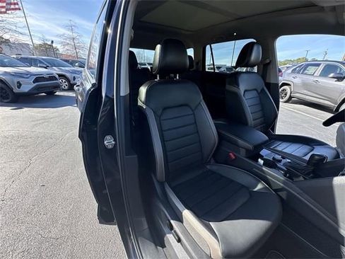 Used 2022 Volkswagen Atlas SEL Premium AWD/4WD image 24