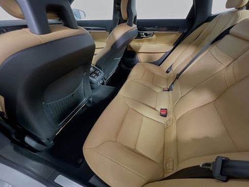 Used 2017 Volvo S90 T5 Momentum w/ Convenience Package image 29