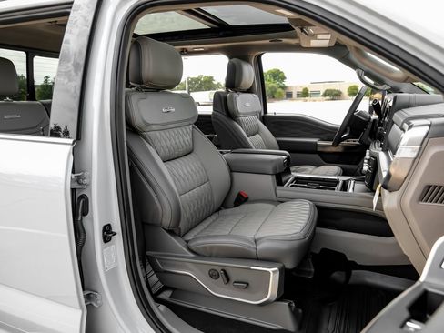 Used 2026 Ford F450 Platinum w/ Platinum Plus Package AWD/4WD image 47