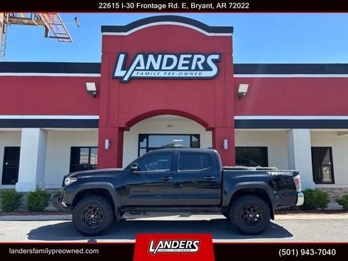 Used 2022 Toyota Tacoma TRD Off-Road AWD/4WD image 1