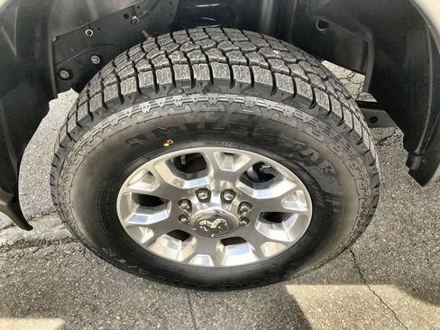 Used 2024 RAM 2500 Laramie AWD/4WD image 10