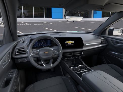 New 2026 Chevrolet Traverse LT FWD image 17